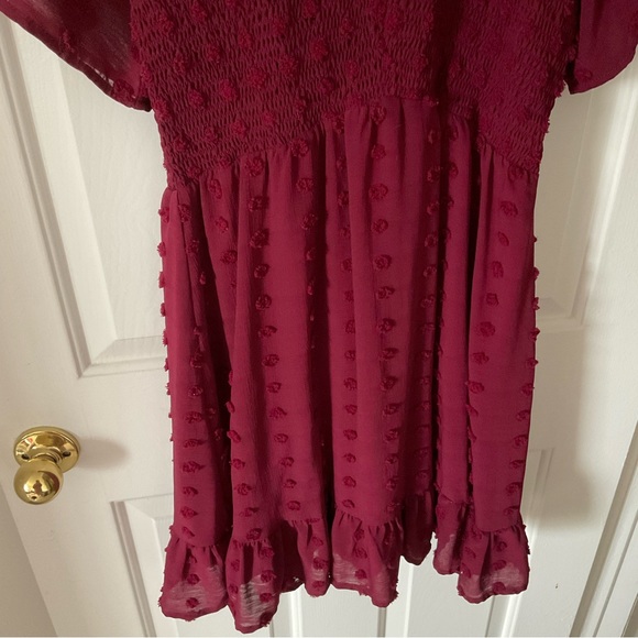 Maroon Short Sleeve Knee Length Dress, Size Large - Picture 4 of 4
